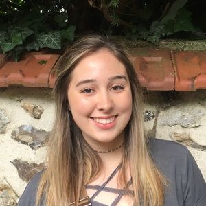 Meet your Posher, Stella